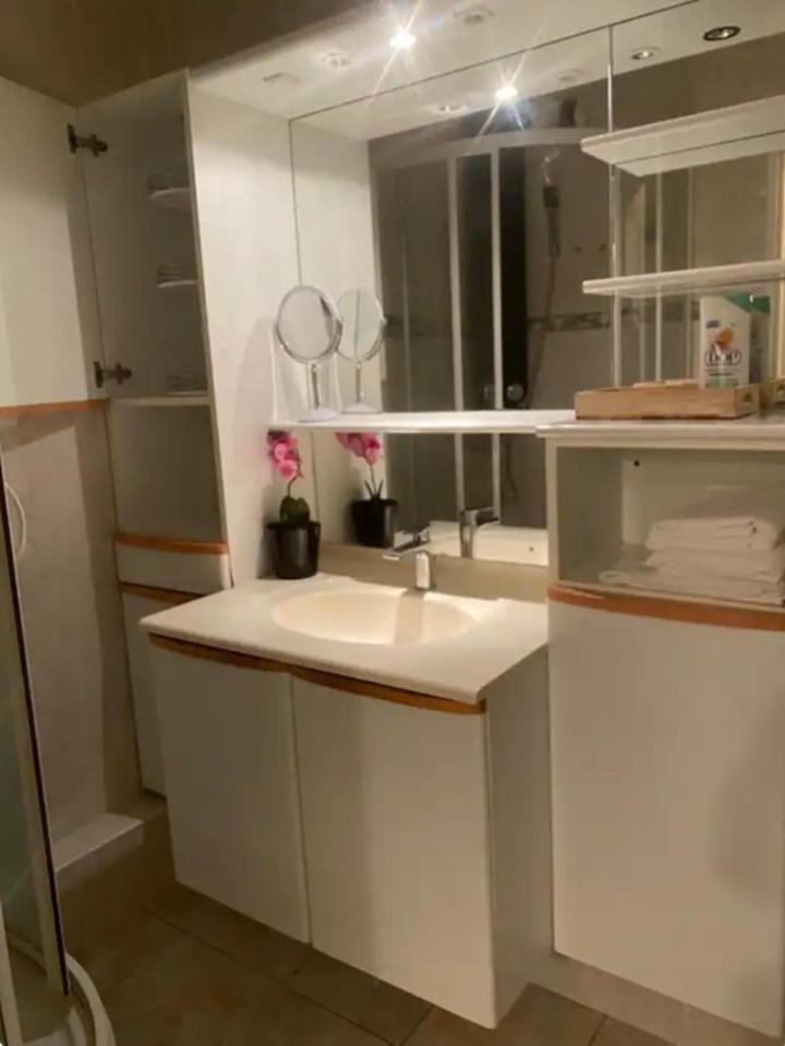 Appartement 85M2 La Defense, Free Parking,Balcony Courbevoie Exterior foto